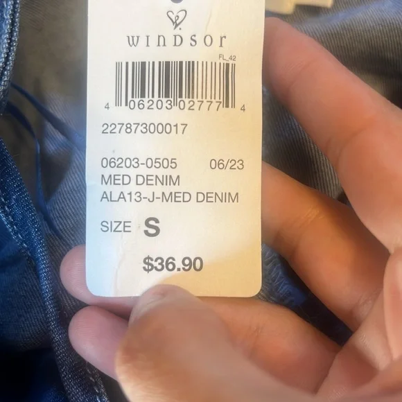 NWT Windsor Tie Front Jean Crop Top S - Picture 5 of 5